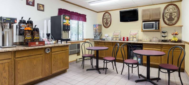 安蒂戈速8酒店(Super 8 by Wyndham Antigo)图片