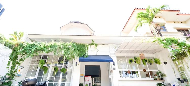 特库乌玛尔之家-美特拉红门酒店(Rumah Teuku Umar Mitra RedDoorz)图片