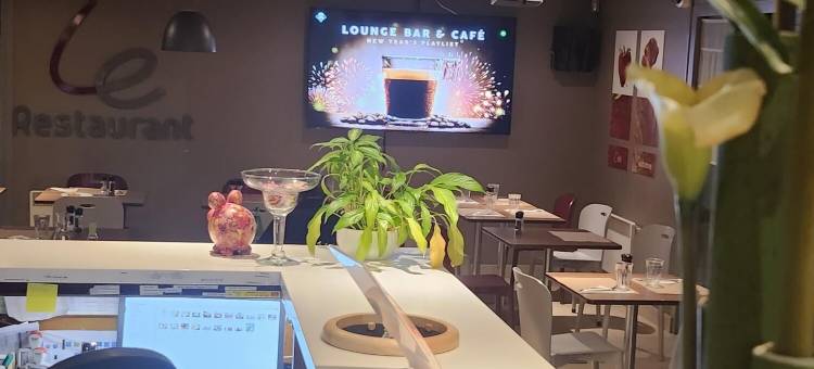 波尔多南佩萨克康铂酒店(Campanile Nature - Bordeaux Sud Pessac)图片