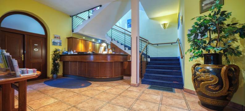 威斯马尔湖景酒店(Hotel Seeblick Wismar)图片