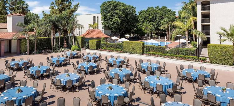 斯科特斯德希尔顿安泊度假套房酒店(Embassy Suites by Hilton Scottsdale Resort)图片