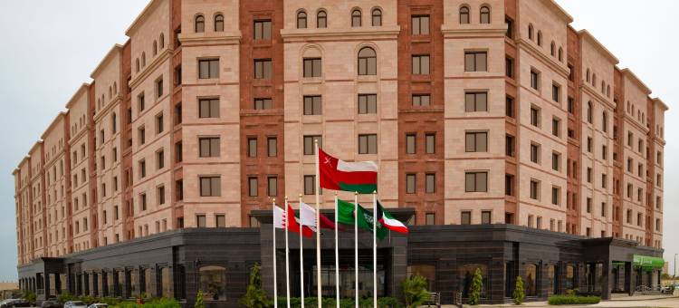 郁金香马詹酒店及套房塞拉莱(Tulip Inn Majan Hotel)图片