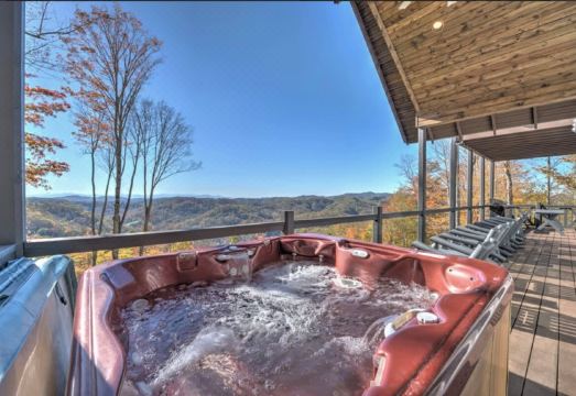 Luxe Cabin with Hot Tub and Panoramic Views - Stunning Mountain Retreat Hotel Overview