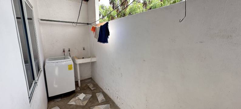 My place in paradise 我在天堂的地方(My Place in Paradise)图片