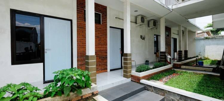 红多兹酒店-近普禾加多莫洛商城(RedDoorz Near Moro Mall Purwokerto)图片