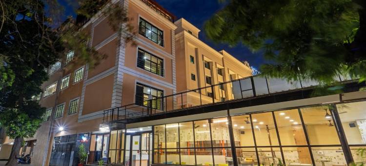 Treebo 伊甸园公园酒店，距庞第皆瑞机场3公里(Treebo Eden Park Hotel, 3 Km from Puducherry Airport)图片