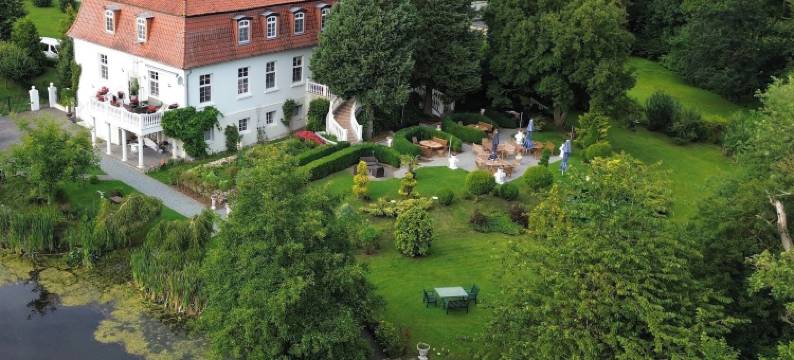 拉兰多夫狩猎城堡(Jagdschloss Lalendorf)图片