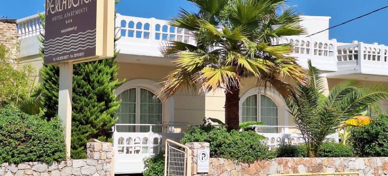 佩尔拉海滩(Perla Beach)图片