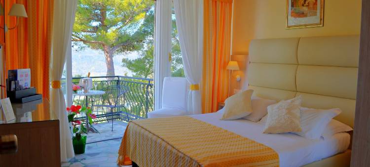 拉莱塞瓦迪卡斯特尔达皮奥 - 查姆&瑞莱克斯酒店(La Riserva di Castel d'Appio- Charme & Relax)图片