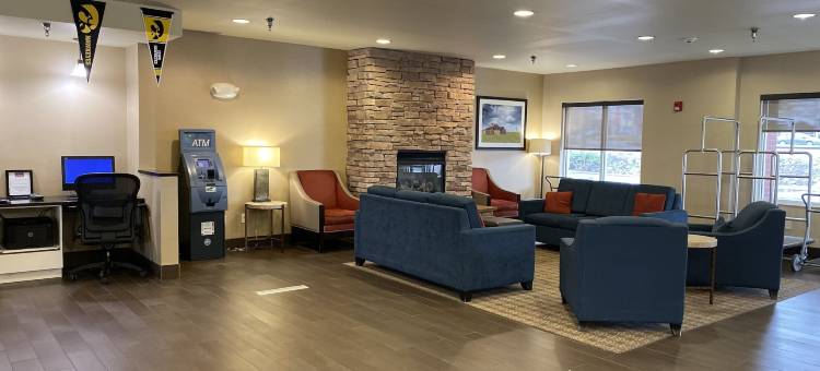 科拉尔维尔I-80舒适套房酒店(Comfort Suites Coralville I-80)图片