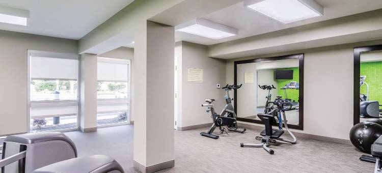 默特尔比奇北国王公路拉昆塔温德姆套房酒店(La Quinta Inn & Suites by Wyndham Myrtle Beach - N Kings Hwy)图片