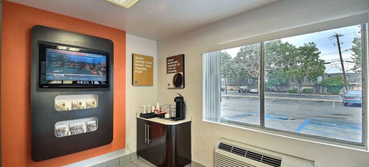 德克萨斯圣马科斯 6 号汽车旅馆(Motel 6 San Marcos, TX)图片