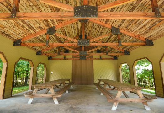 Mountain Meadow Hotel Overview