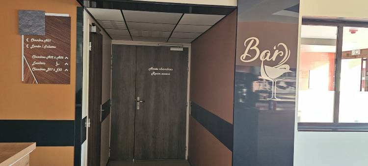 瓦尔酒店蒙贝利亚尔南(Val Hôtel Montbéliard Sud)图片