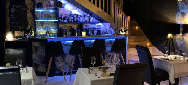 森林中的母鹿(La Biche au Bois)图片