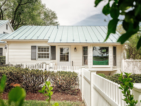 巴顿绿色场地和住宿