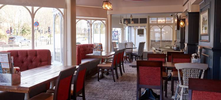 角落屋酒店 - 格林国王旅馆(Corner House Inn by Greene King Inns)图片