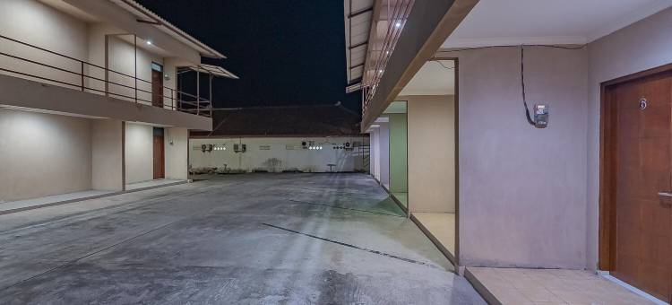 RedDoorz Plus @ Bukit Cinta街道(RedDoorz Plus at Bukit Cinta Street Balikpapan)图片