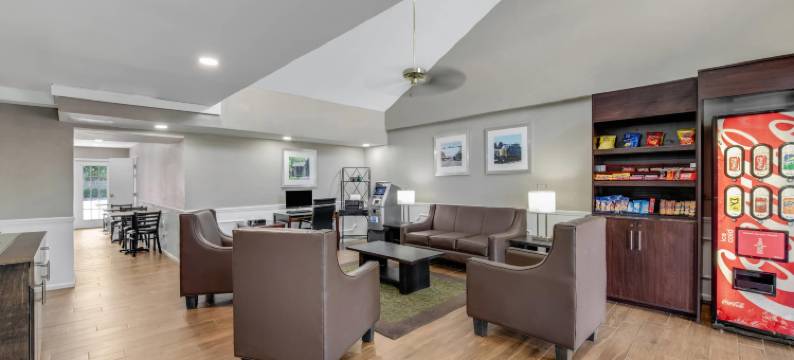 劳林堡凯艺酒店(Quality Inn Laurinburg)图片