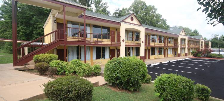 伊克诺旅馆及套房(Americas Best Value Inn Pilot Mountain)图片