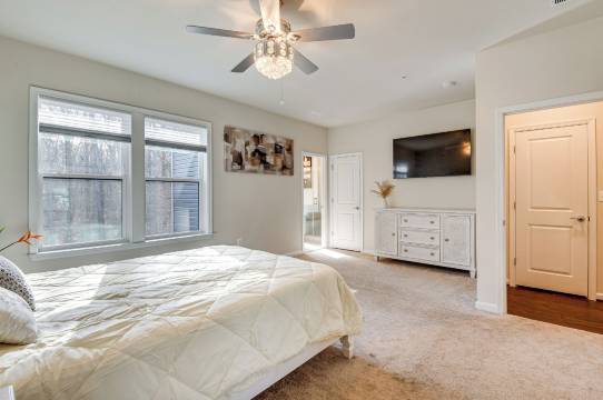 距巴尔的摩19英里:马里兰市的联排别墅(19 Mi to Baltimore: Townhome in Maryland City)