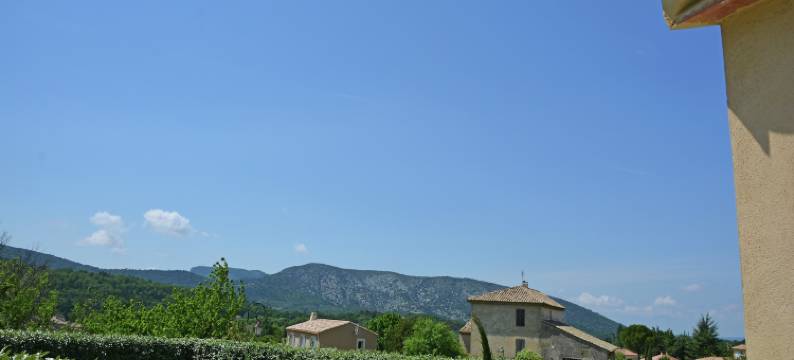 Villa in Malaucène near Mount Ventoux图片