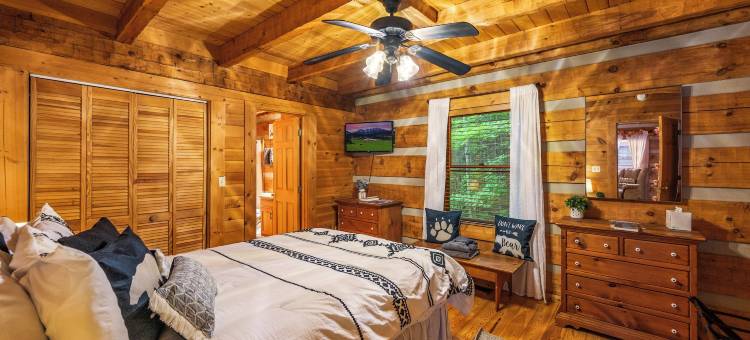 九月特惠：宁静的山景，钓鱼池和泳池(Fall Special Peaceful Mt Views Fishing Pond)图片