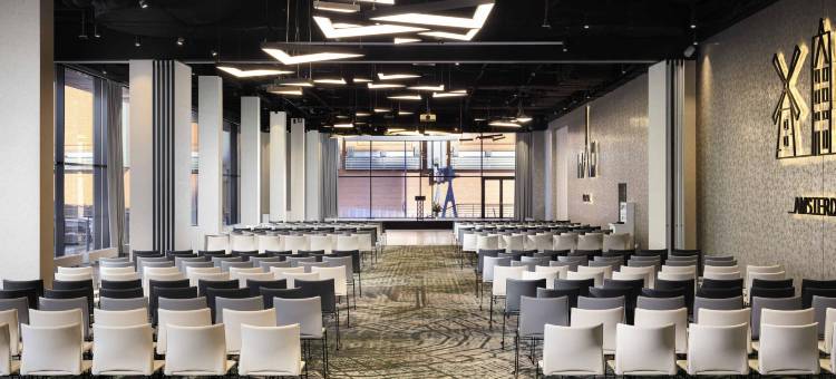 波兹南中心诺富特酒店(Novotel Poznan Centrum)图片