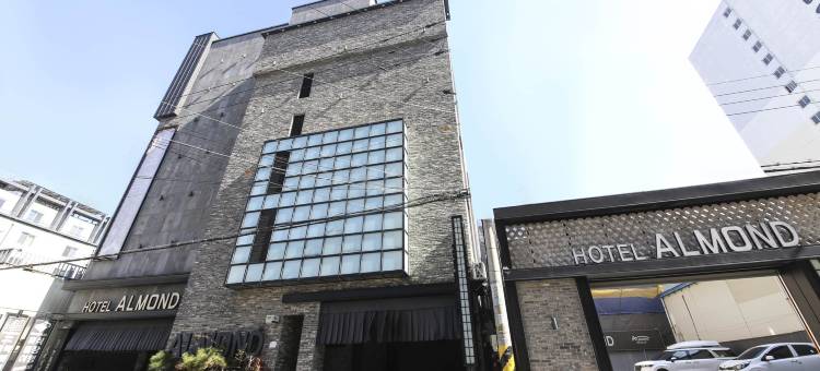 昌原马山杏仁酒店(Masan Almond Hotel)图片