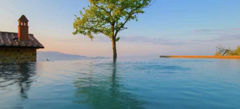 Villa in Mammi with Pool near Florence图片