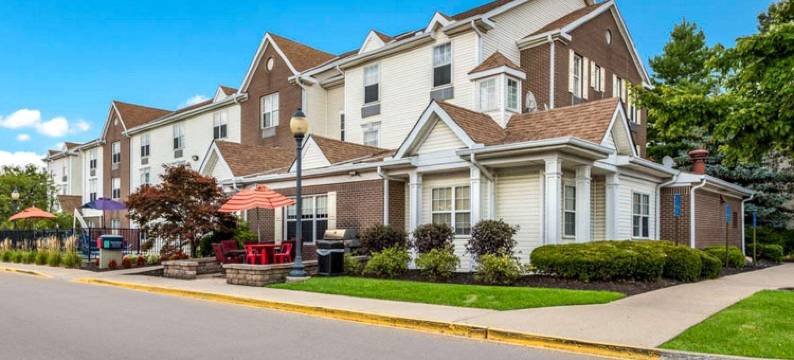 桦树山长住套房 - 布鲁艾施(Birch Hills Suites - Blue Ash)图片