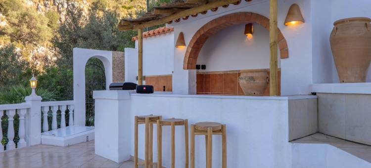 Beautiful villa with pool and stunning view图片