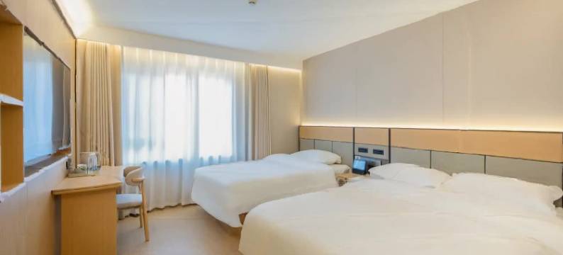 悦豪智能酒店(青岛五四广场店)图片