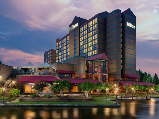 希尔顿酒店-夏洛特大学广场