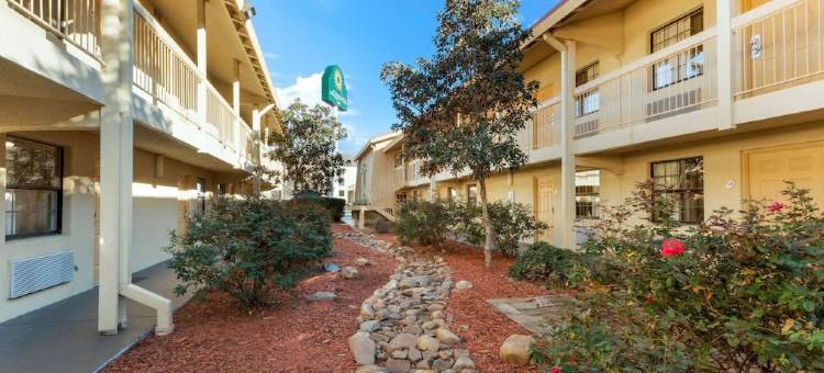 伯锡尔城拉昆塔温德姆酒店(La Quinta Inn by Wyndham Bossier City)图片