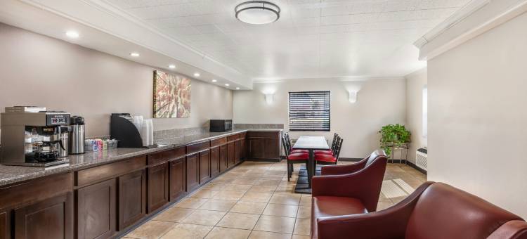 红屋顶酒店北达拉斯-中央公园(Red Roof Inn North Dallas - Park Central)图片