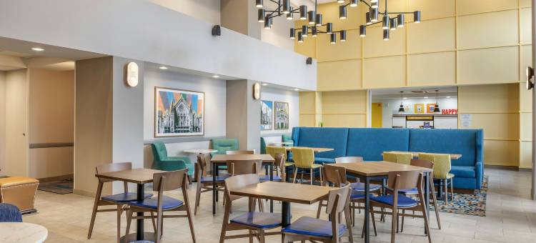辛辛那提上城大学区欢朋套房酒店(Hampton Inn & Suites Cincinnati/Uptown-University Area)图片