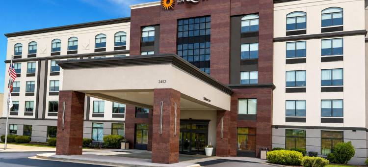 德卢斯-亚特兰大拉昆塔温德姆酒店及套房 by 温德姆(La Quinta Inn & Suites by Wyndham Duluth-Atlanta)图片