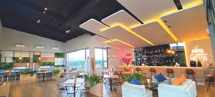 图邦弗朗特一号国王酒店(Front One Premier King Hotel)图片