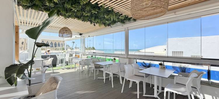 鲁兹码头公寓酒店(Hotel Apartamentos Marina Luz)图片