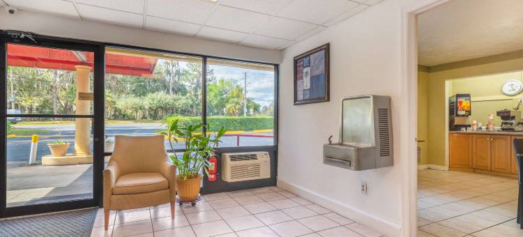 Regency旅馆(Travelodge by Wyndham Gainesville)图片