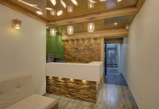 Hotel Amisha InternationalHotel Overview