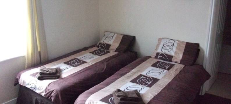 斯瓦楼三顿酒店(Three Tuns Hotel)图片