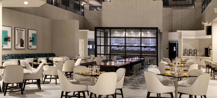 圣拉斐尔马林县希尔顿安泊酒店(Embassy Suites by Hilton San Rafael Marin County)图片