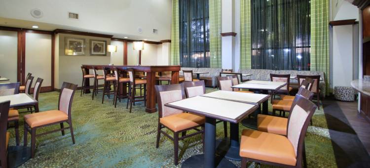 希尔顿欢朋酒店-林登(Hampton Inn Linden)图片