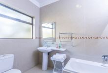 Ezulwini Guest House - Standard Double Room with Balcony & Pool View, 2 Guests酒店图片