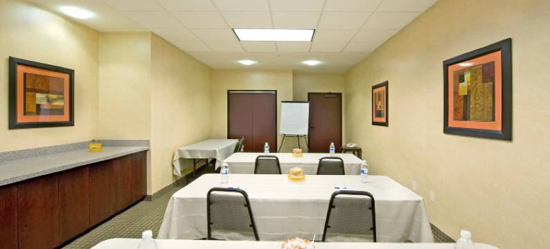 威尔科克斯智选假日套房酒店(Holiday Inn Express & Suites WILLCOX by IHG)图片