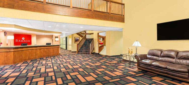 肯特西雅图地区华美达酒店(Ramada by Wyndham Kent Seattle Area)图片