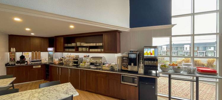 克拉丽奥波恩特-魁北克机场酒店(Clarion Pointe Quebec Airport)图片