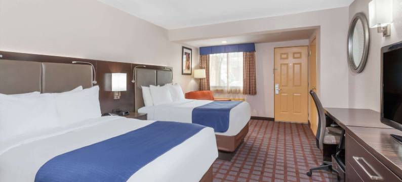 伍德伯里长岛戴斯酒店(Days Inn by Wyndham Woodbury Long Island)图片